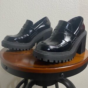 Women's Hudson Loafer Heels SIZE 8